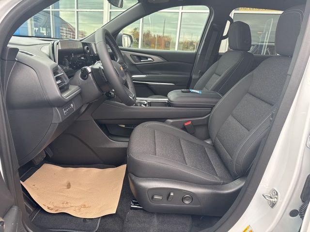 new 2025 Chevrolet Traverse car, priced at $44,695