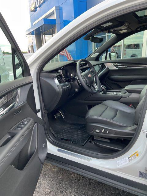 used 2023 Cadillac XT6 car, priced at $45,500