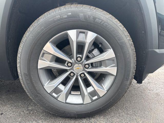 new 2025 Chevrolet Equinox car, priced at $34,395