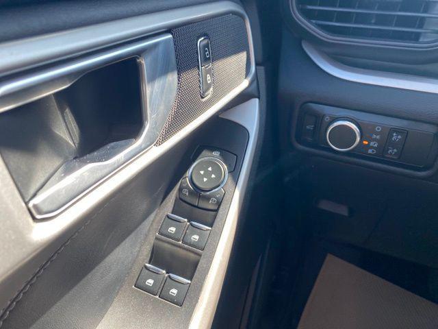 used 2023 Ford Explorer car, priced at $32,900