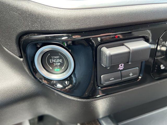used 2022 Chevrolet Silverado 1500 car, priced at $48,900