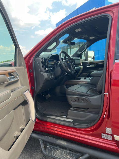 used 2024 Chevrolet Silverado 2500 car, priced at $68,900