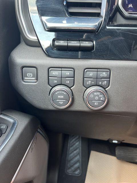 used 2024 Chevrolet Silverado 2500 car, priced at $68,900