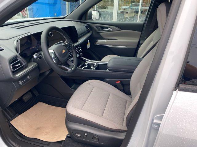 new 2026 Chevrolet Traverse car, priced at $46,740