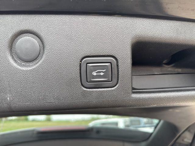 used 2021 Chevrolet Equinox car, priced at $21,800