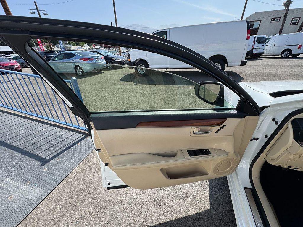 used 2013 Lexus ES 300h car, priced at $9,995