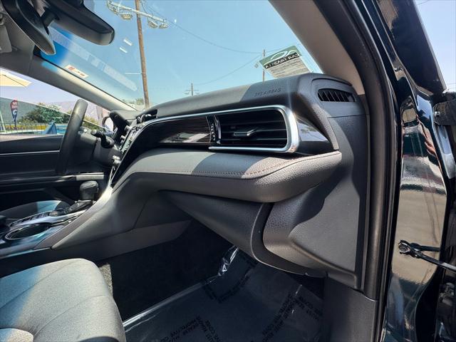 used 2018 Toyota Camry Hybrid car, priced at $14,495