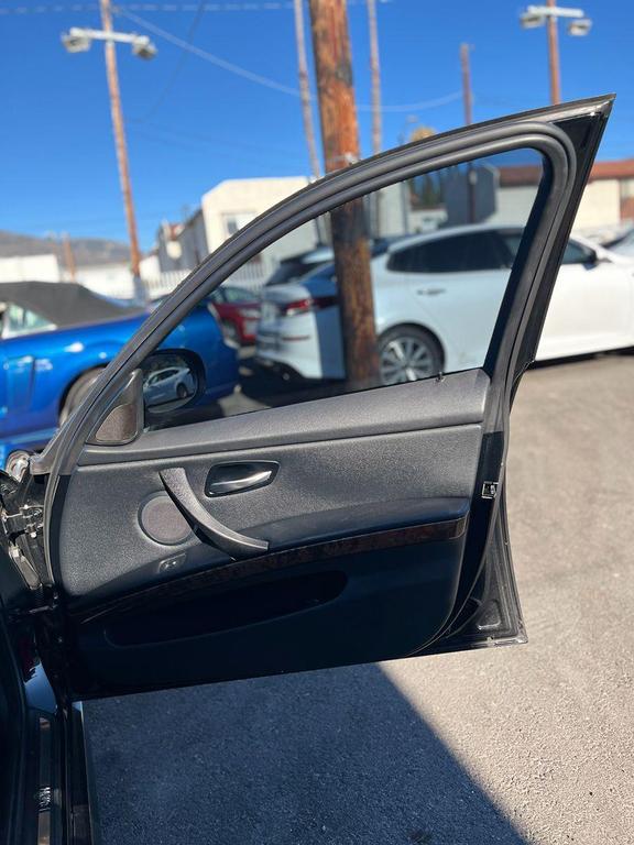 used 2009 BMW 328 car, priced at $5,995