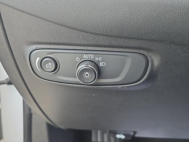 used 2022 Chevrolet Equinox car, priced at $21,250