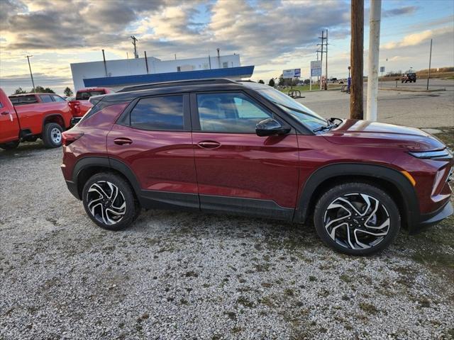 new 2025 Chevrolet TrailBlazer car, priced at $28,619