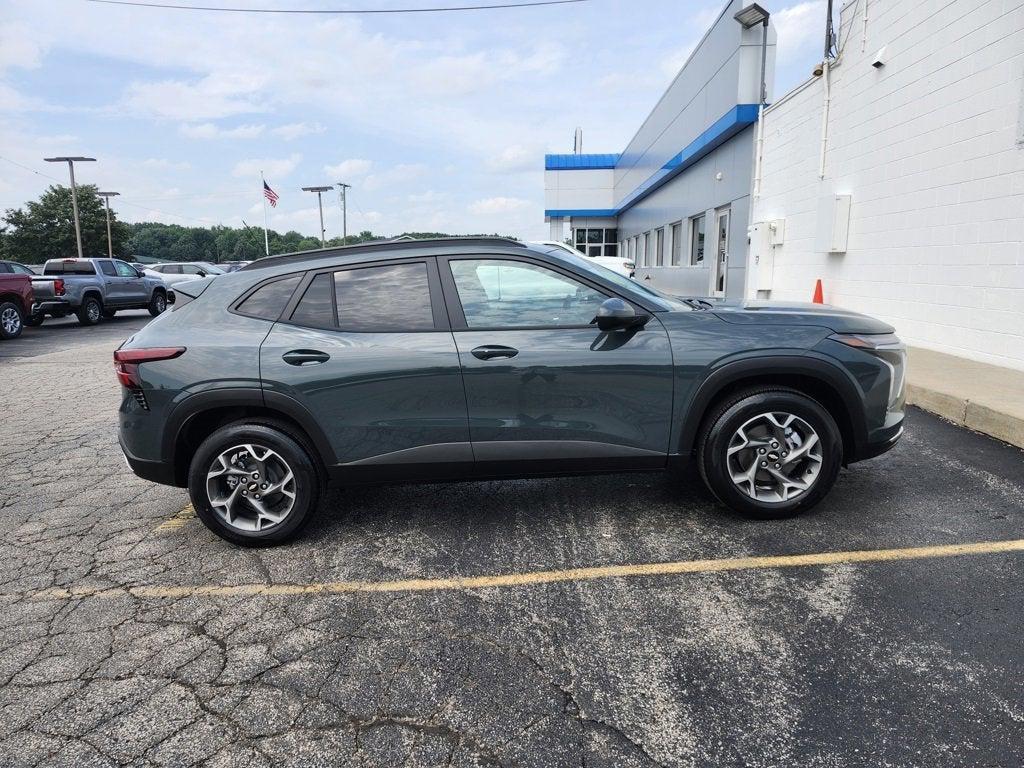 new 2025 Chevrolet Trax car, priced at $24,931