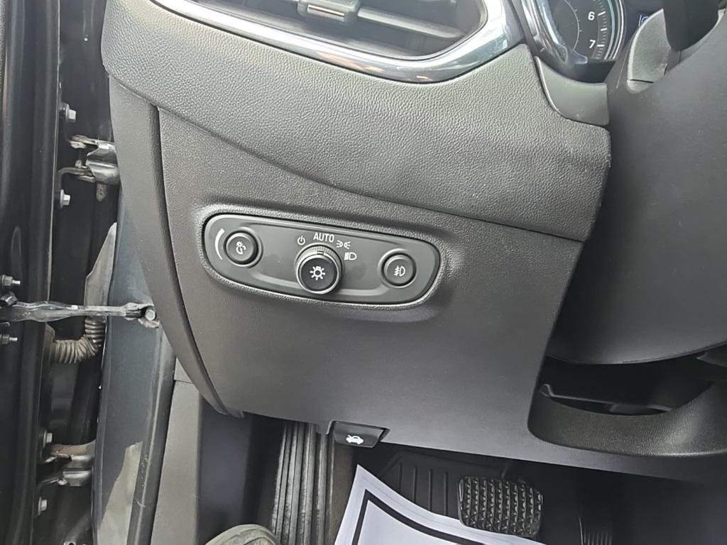 used 2020 Chevrolet Equinox car, priced at $17,450