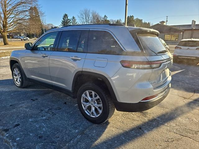 used 2022 Jeep Grand Cherokee car, priced at $30,250