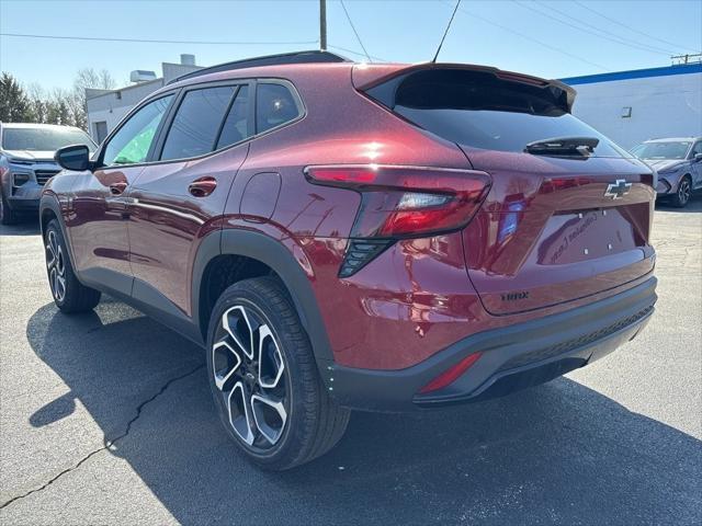 new 2025 Chevrolet Trax car, priced at $25,560