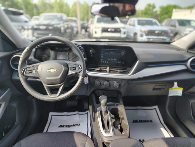 new 2025 Chevrolet Trax car, priced at $21,881