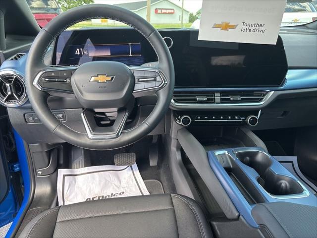new 2025 Chevrolet Equinox EV car, priced at $43,090