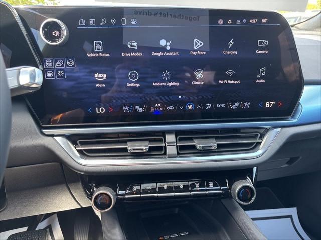 new 2025 Chevrolet Equinox EV car, priced at $43,090