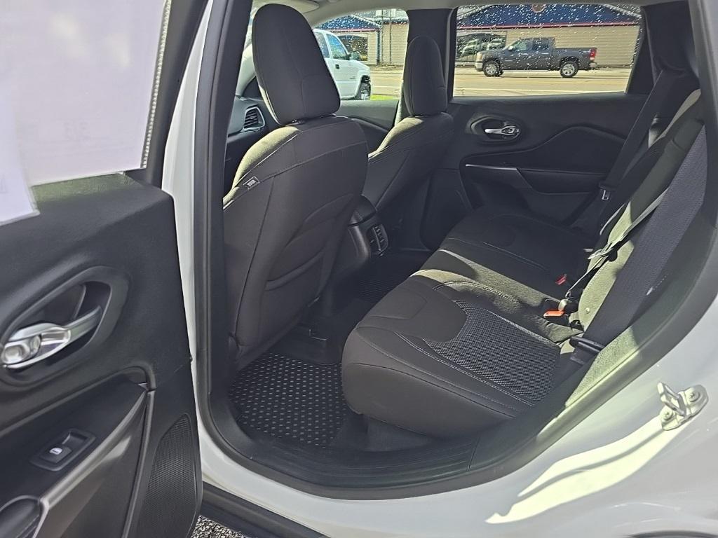 used 2019 Jeep Cherokee car, priced at $14,995