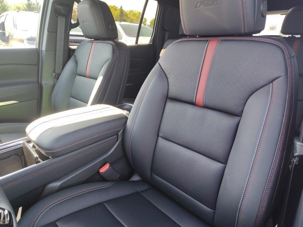new 2026 Chevrolet Traverse car, priced at $55,568