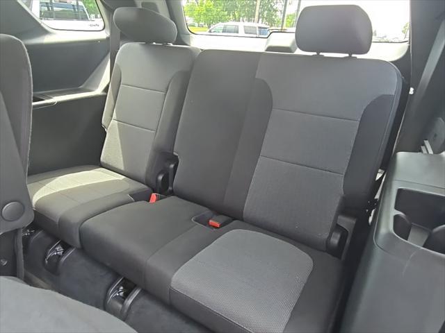 used 2022 Chevrolet Traverse car, priced at $30,750