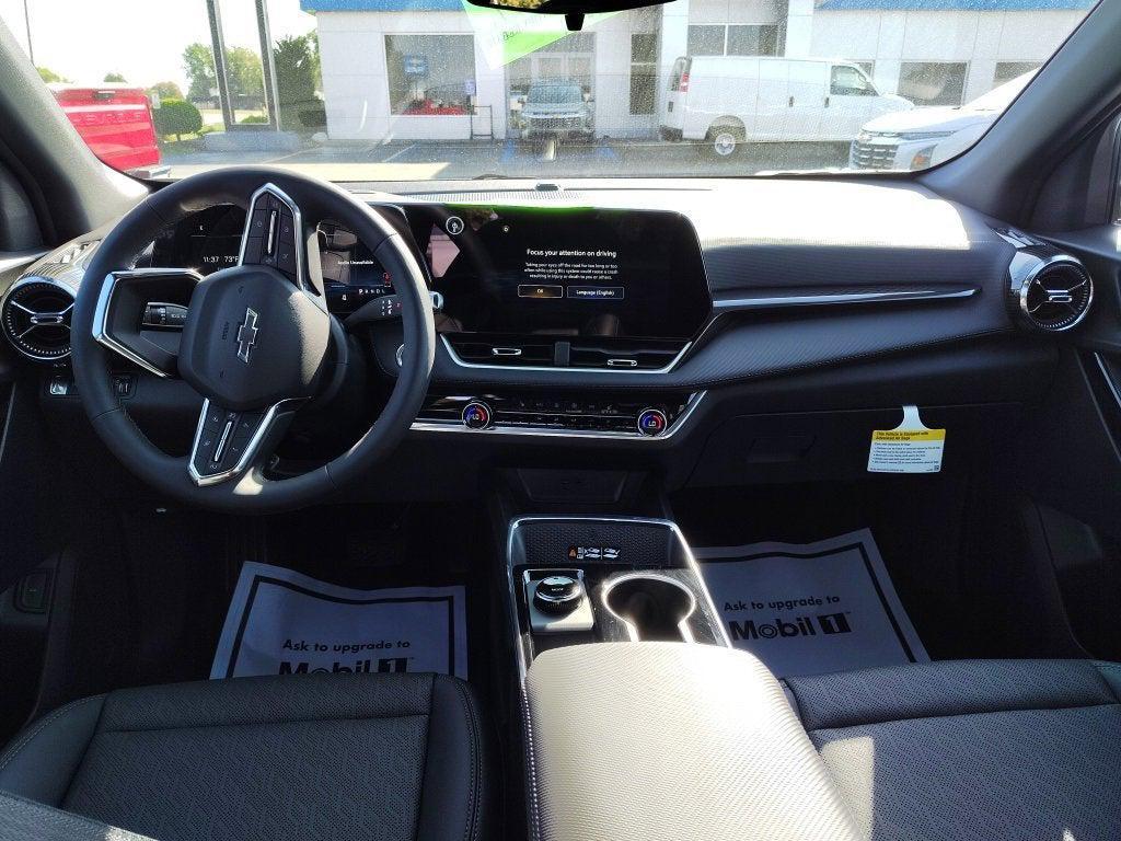 new 2026 Chevrolet Equinox car, priced at $31,368