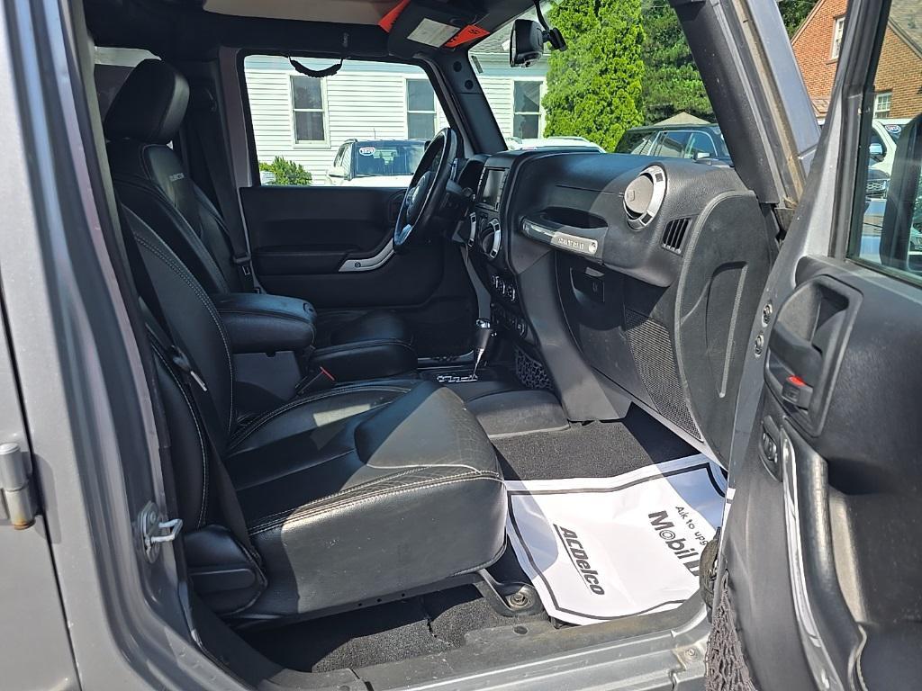 used 2016 Jeep Wrangler Unlimited car, priced at $19,000