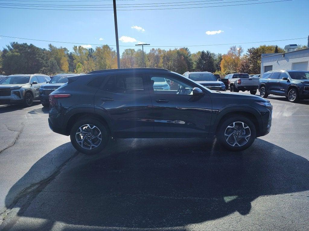 new 2025 Chevrolet Trax car, priced at $24,149