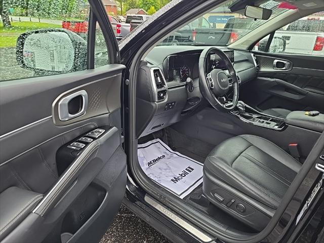 used 2022 Kia Sorento car, priced at $31,000