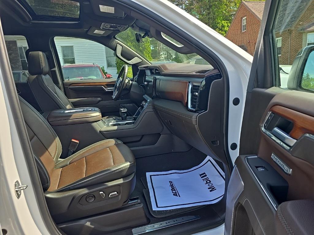 used 2022 GMC Sierra 1500 car, priced at $49,995