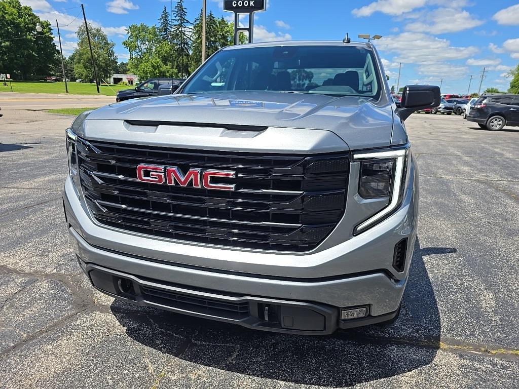 used 2024 GMC Sierra 1500 car, priced at $43,150