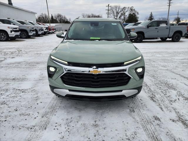 new 2025 Chevrolet TrailBlazer car, priced at $28,105