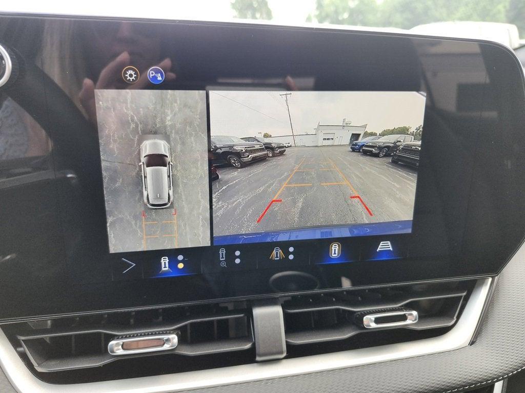 new 2026 Chevrolet Equinox car, priced at $32,621