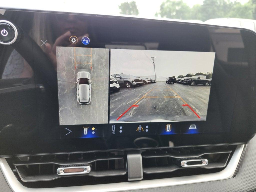 new 2026 Chevrolet Equinox car, priced at $32,621