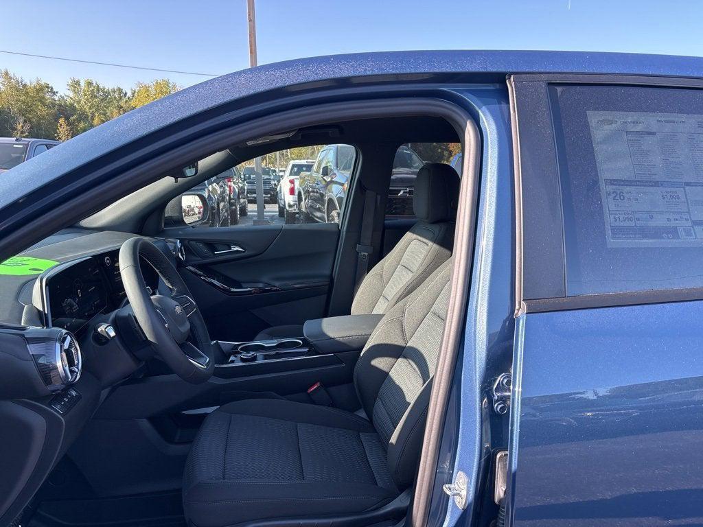 new 2026 Chevrolet Equinox car, priced at $30,004