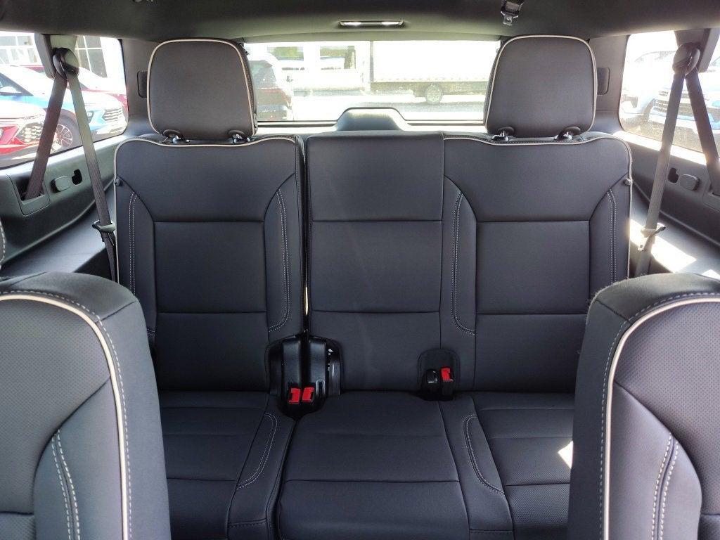 new 2025 Chevrolet Suburban car, priced at $74,639