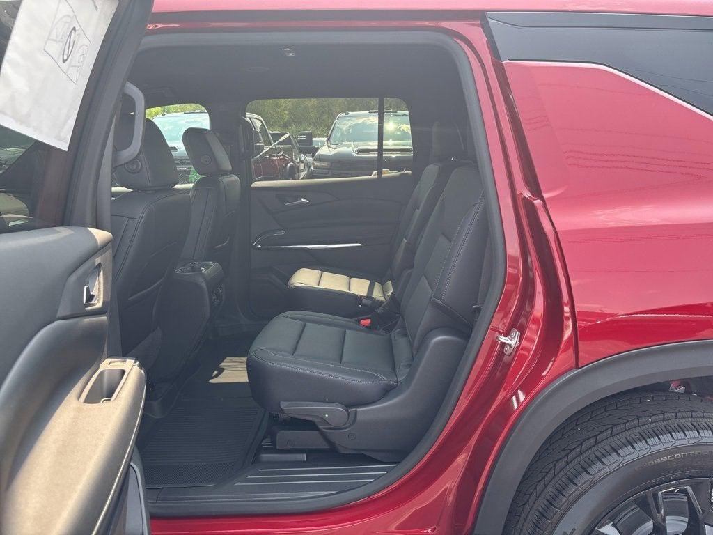 new 2026 Chevrolet Traverse car, priced at $46,137