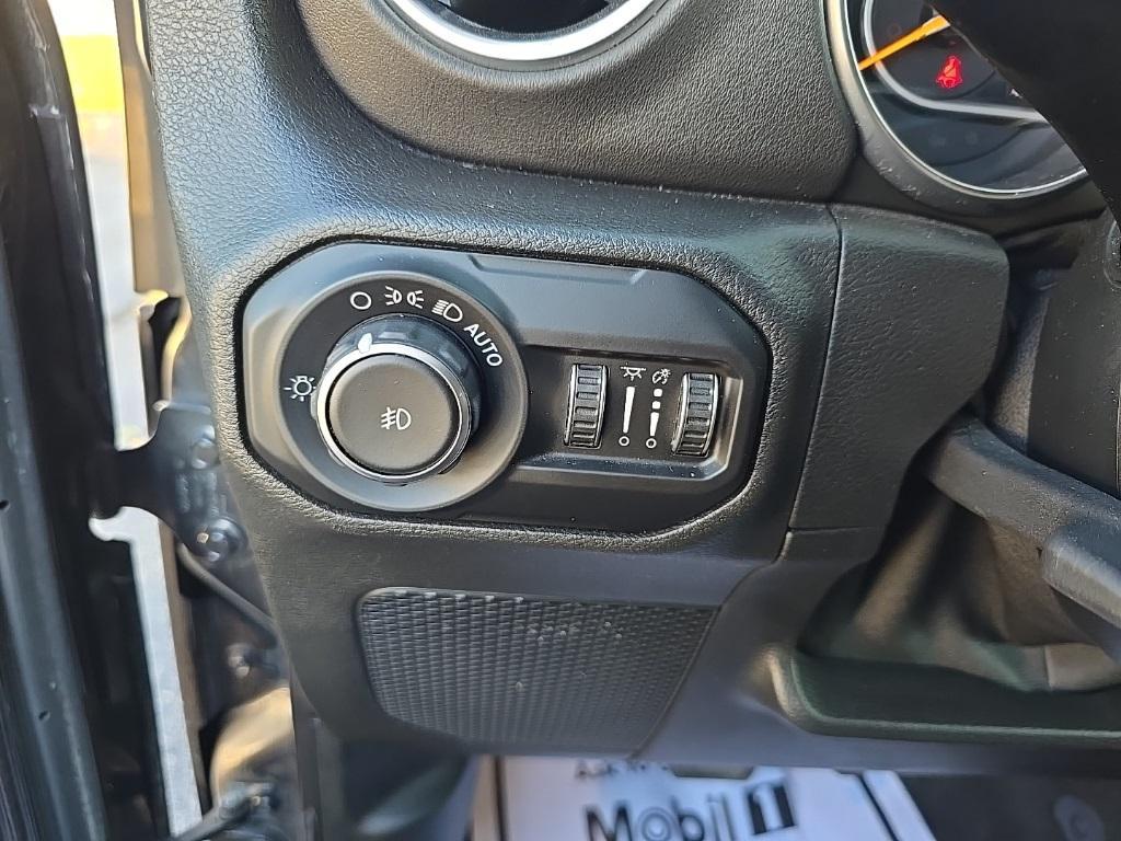 used 2018 Jeep Wrangler Unlimited car, priced at $26,995