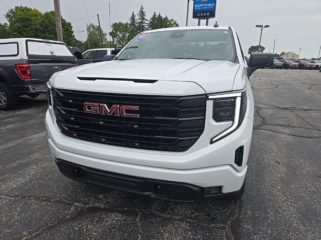 used 2023 GMC Sierra 1500 car, priced at $43,495