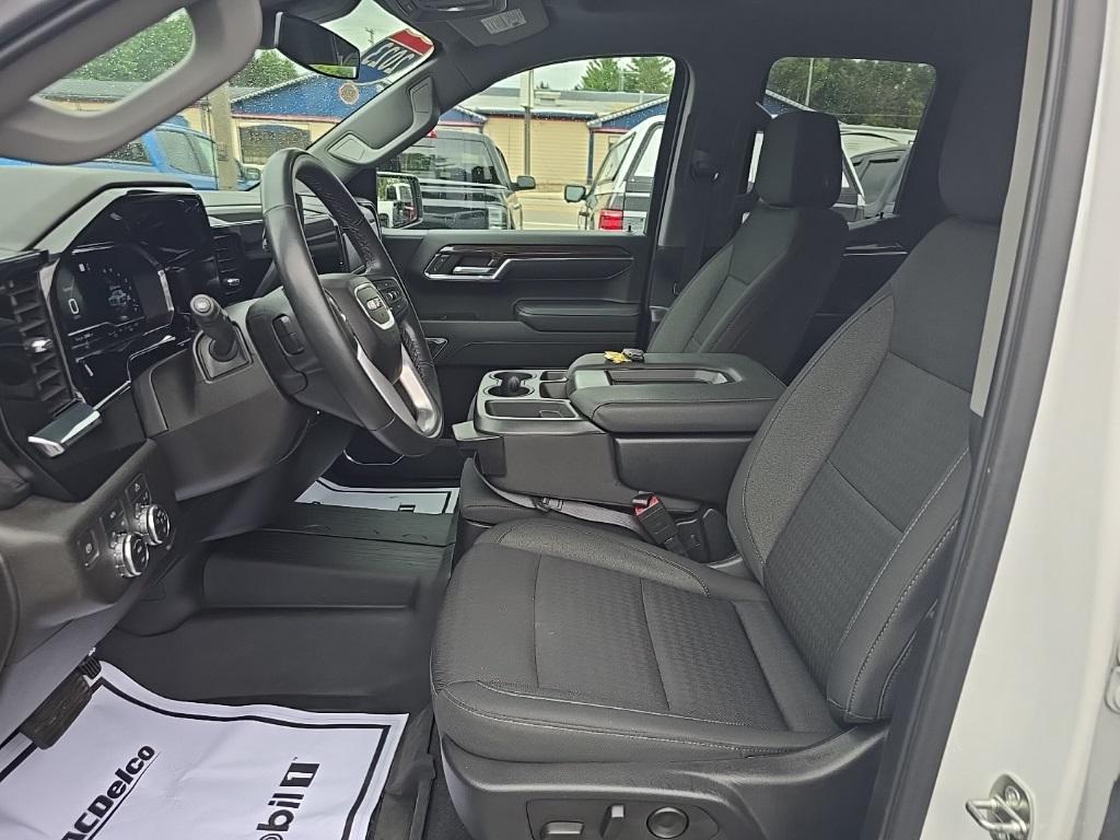 used 2023 GMC Sierra 1500 car, priced at $43,495