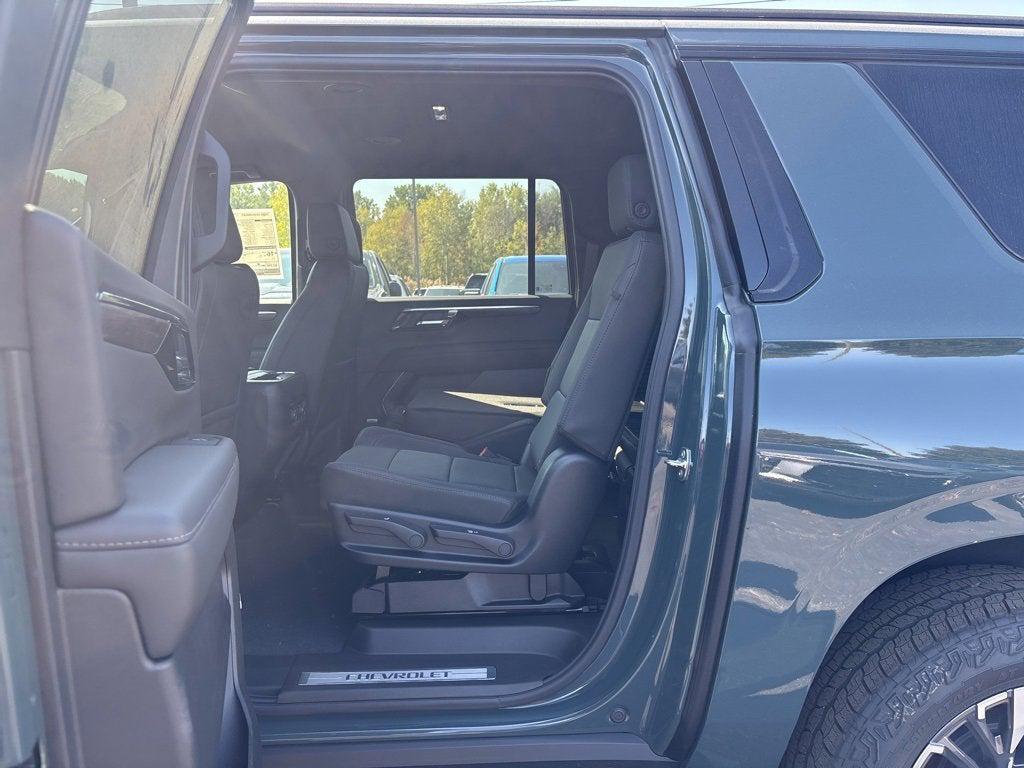 new 2025 Chevrolet Suburban car, priced at $72,328