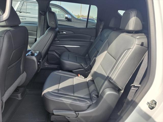 new 2025 Chevrolet Traverse car, priced at $42,671