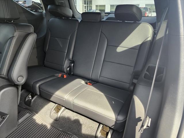 new 2025 Chevrolet Traverse car, priced at $42,671
