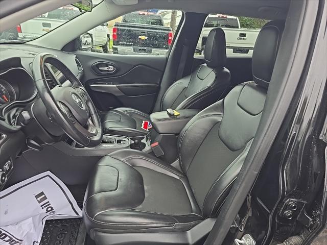 used 2019 Jeep Cherokee car, priced at $15,495