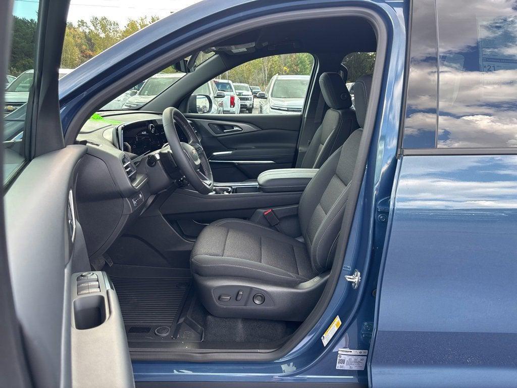 new 2026 Chevrolet Traverse car, priced at $42,835