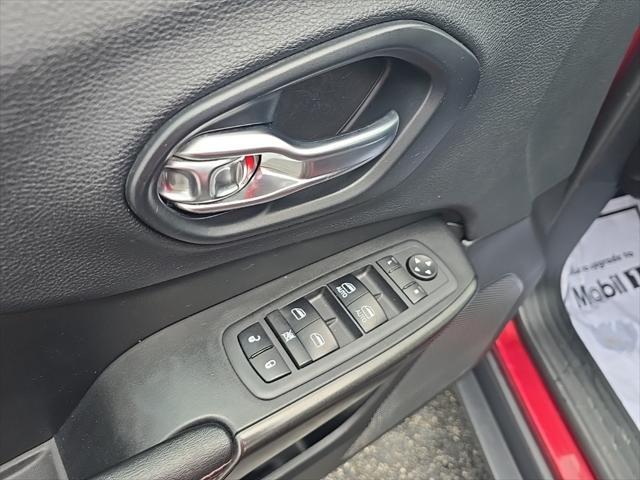 used 2019 Jeep Cherokee car, priced at $12,795