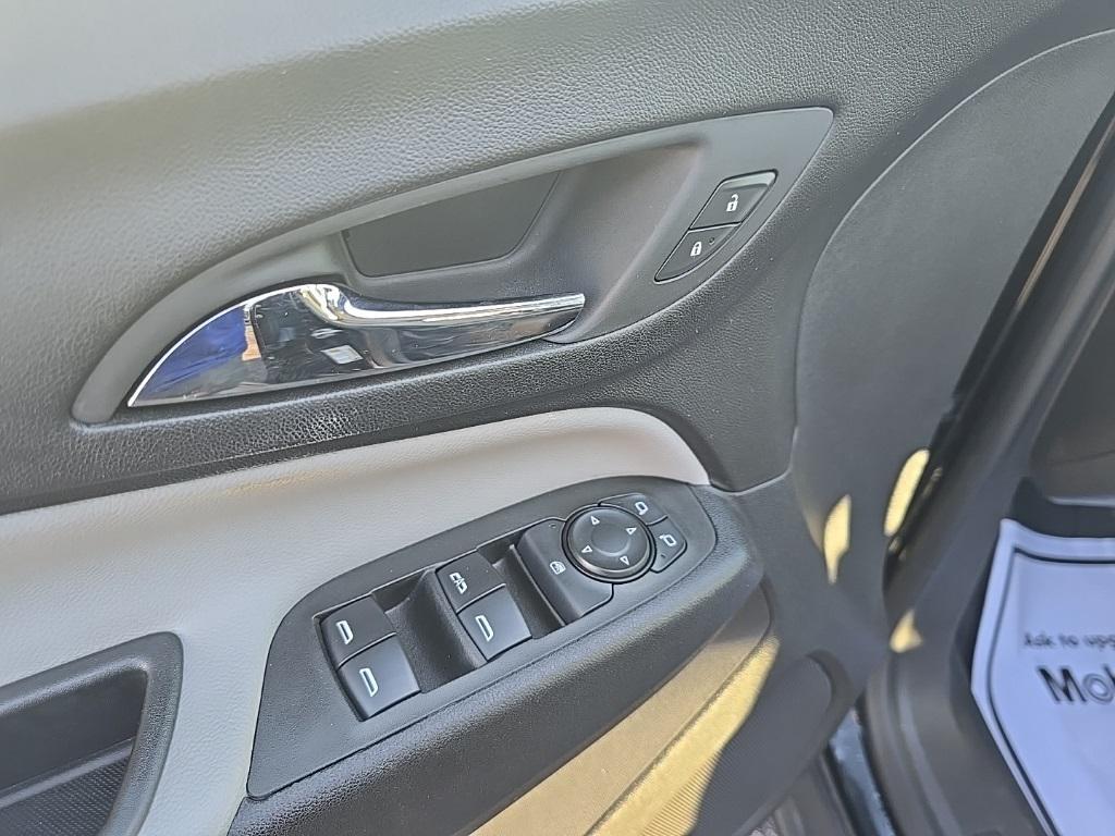 used 2024 Chevrolet Equinox car, priced at $22,250