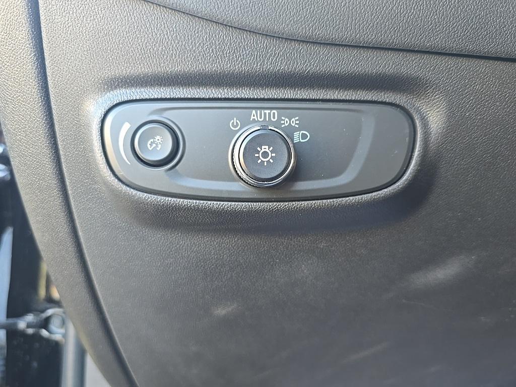 used 2024 Chevrolet Equinox car, priced at $22,250