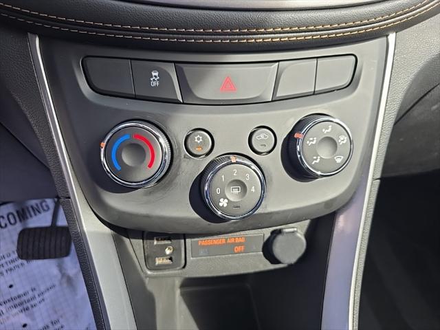 used 2022 Chevrolet Trax car, priced at $18,995