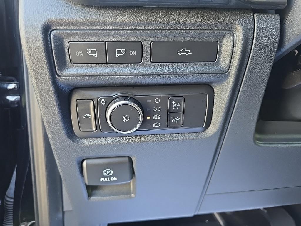 used 2021 Ford F-150 car, priced at $36,495