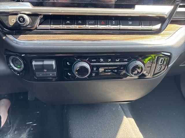 new 2025 Chevrolet Silverado 1500 car, priced at $46,812
